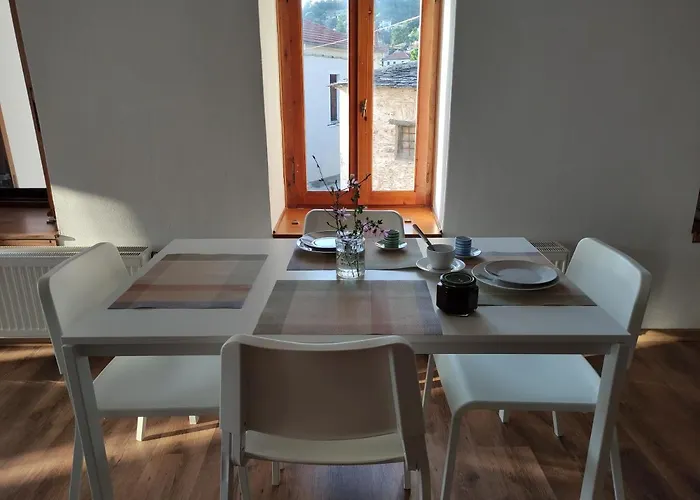 Sunlight Stonehouse *